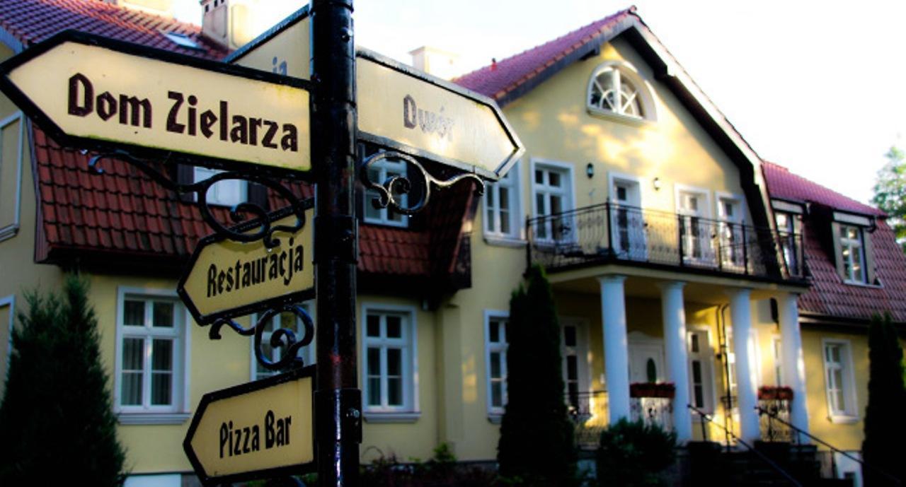 Dwor Pomorski Barwice Kültér fotó